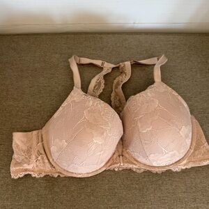 Torrid Lace Underwire Bra in Soft Pink